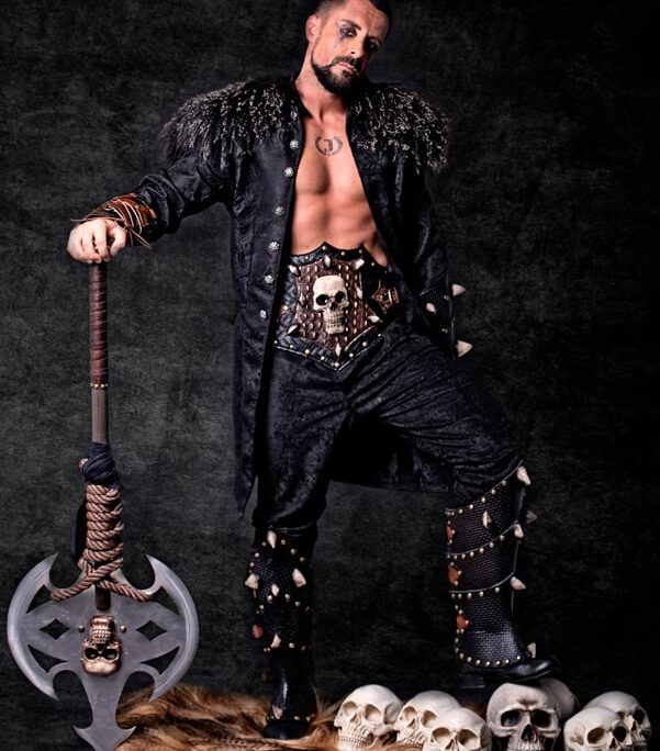 black sam| traje de pirata hombre en alquiler para fiestas de moros y cristianos | trajes jolly roger | petrer