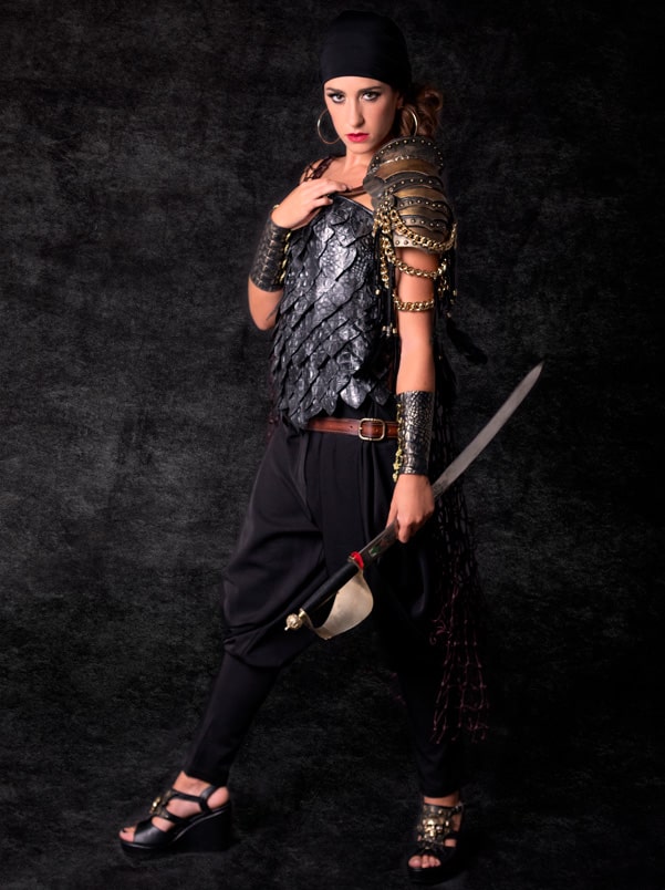ching shih | traje de pirata mujer en alquiler para fiestas de moros y cristianos | trajes jolly roger | petrer