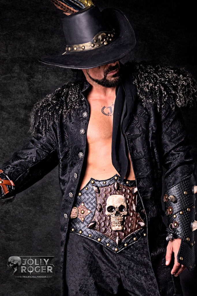 black sam | traje de pirata hombre en alquiler para fiestas de moros y cristianos | trajes jolly roger | petrer