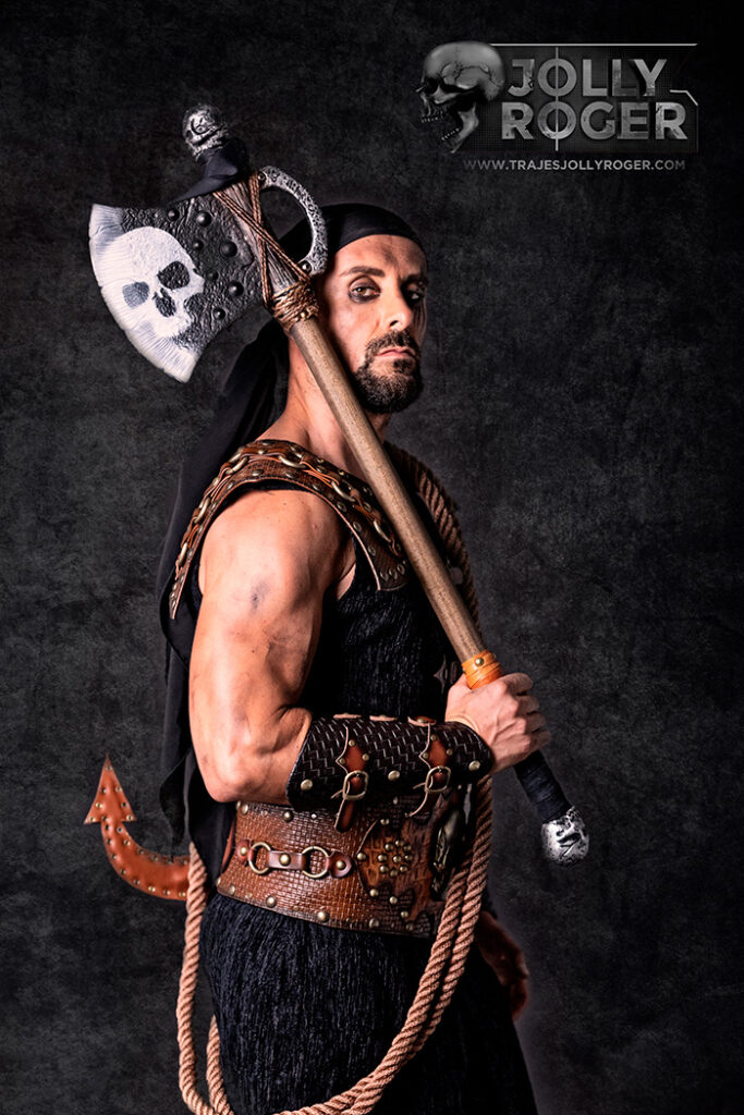 bucanero | traje de pirata para hombre en alquiler para fiestas de moros y cristianos | trajes jolly roger | petrer