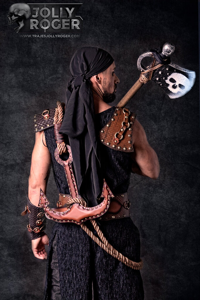 bucanero | traje de pirata para hombre en alquiler para fiestas de moros y cristianos | trajes jolly roger | petrer