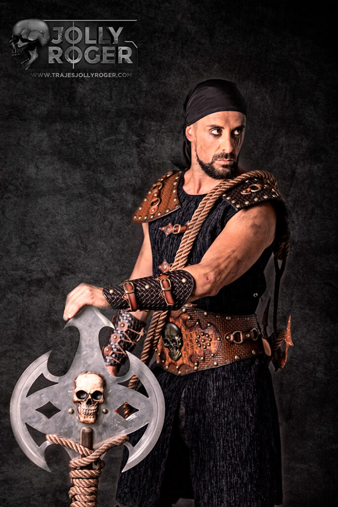 bucanero | traje de pirata para hombre en alquiler para fiestas de moros y cristianos | trajes jolly roger | petrer