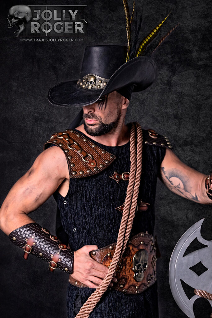 bucanero | traje de pirata para hombre en alquiler para fiestas de moros y cristianos | trajes jolly roger | petrer