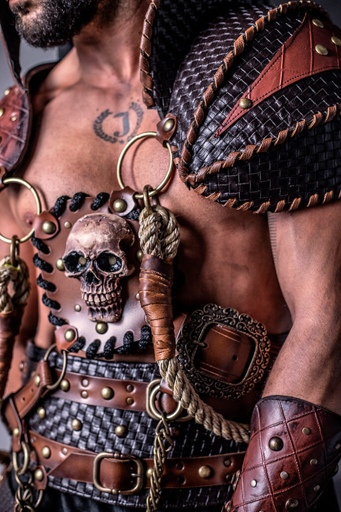 drakkars | traje de pirata para hombre en alquiler para fiestas de moros y cristianos | trajes jolly roger | petrer