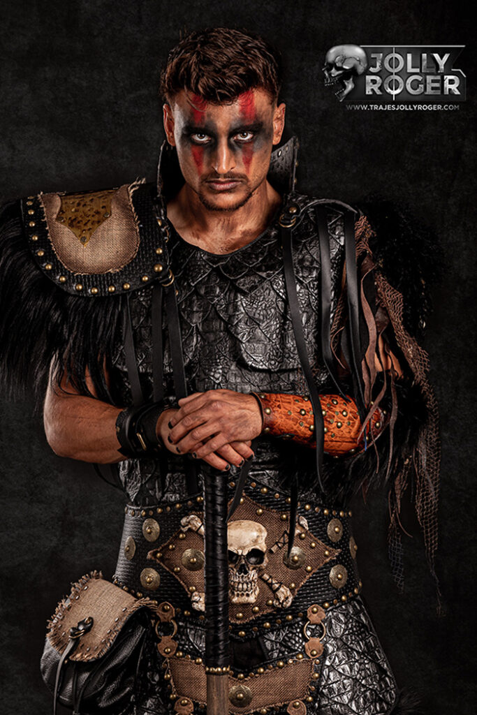 gantulga | traje de pirata para hombre en alquiler para fiestas de moros y cristianos | trajes jolly roger | petrer
