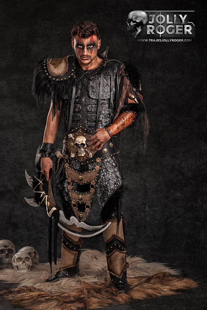gantulga | traje de pirata para hombre en alquiler para fiestas de moros y cristianos | trajes jolly roger | petrer