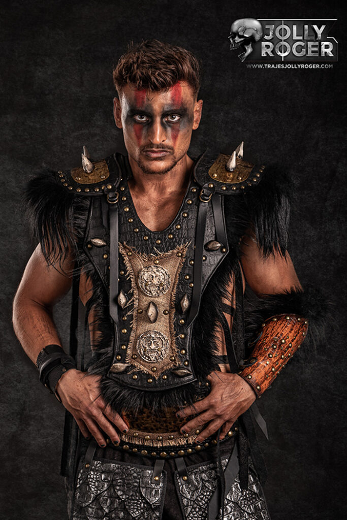 gantulga | traje de pirata para hombre en alquiler para fiestas de moros y cristianos | trajes jolly roger | petrer