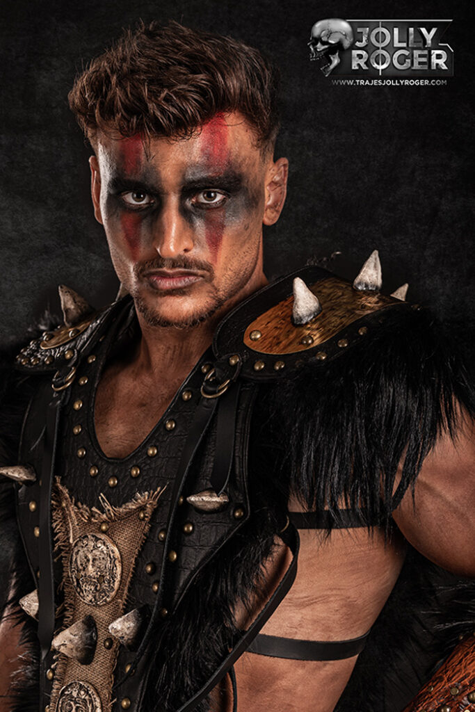 gantulga | traje de pirata para hombre en alquiler para fiestas de moros y cristianos | trajes jolly roger | petrer
