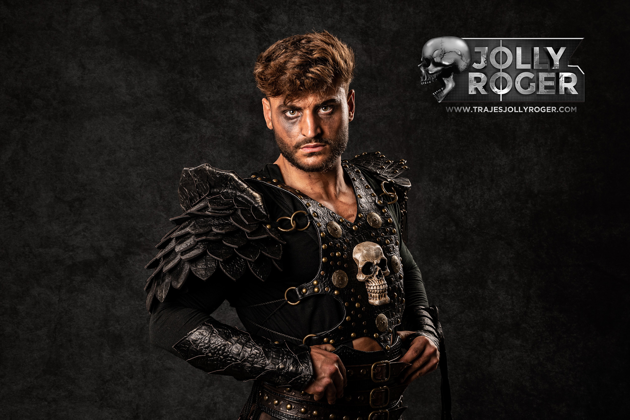 kuma | traje de pirata para hombre en alquiler para fiestas de moros y cristianos | trajes jolly roger | petrer