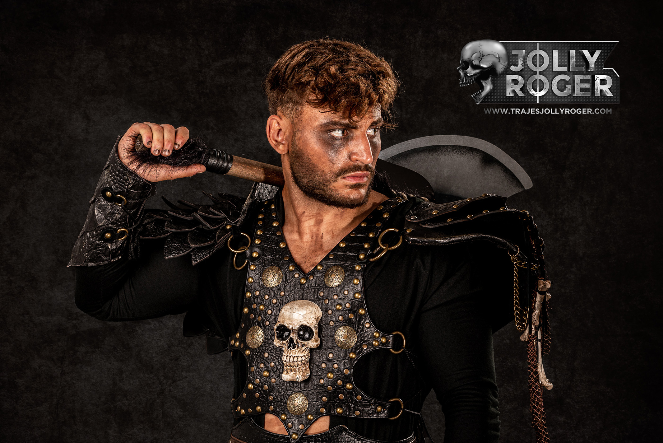 kuma | traje de pirata para hombre en alquiler para fiestas de moros y cristianos | trajes jolly roger | petrer