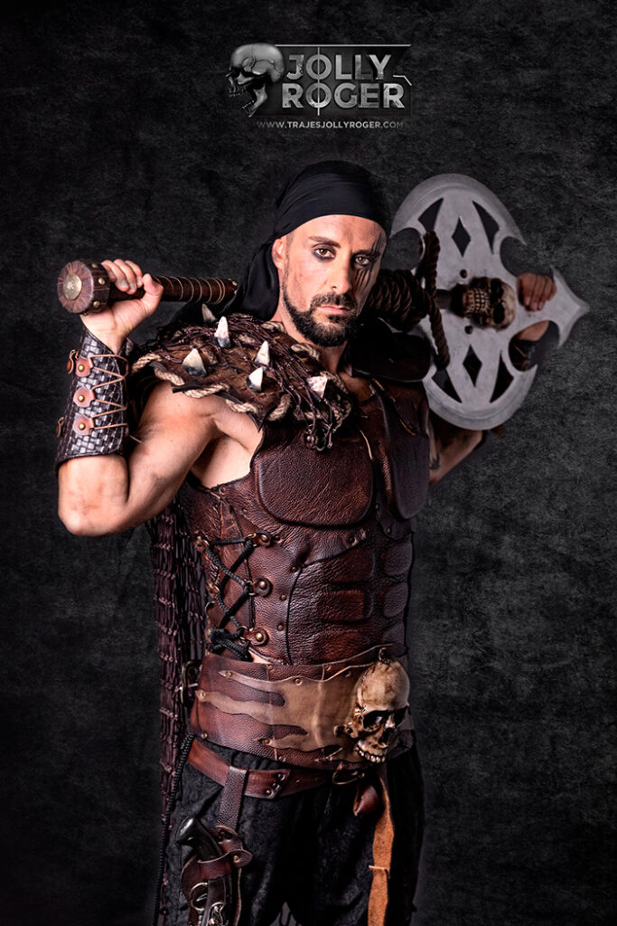 sangre y arena | traje de pirata para hombre en alquiler para fiestas de moros y cristianos | trajes jolly roger | petrer