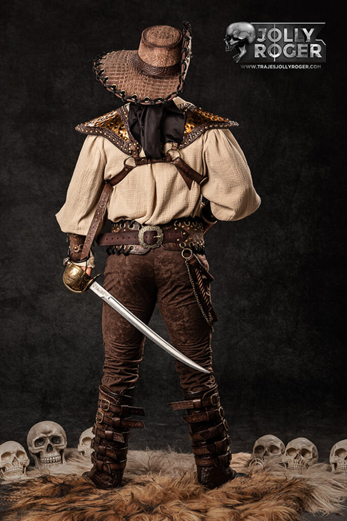 ula | traje de pirata para hombre en alquiler para fiestas de moros y cristianos | trajes jolly roger | petrer