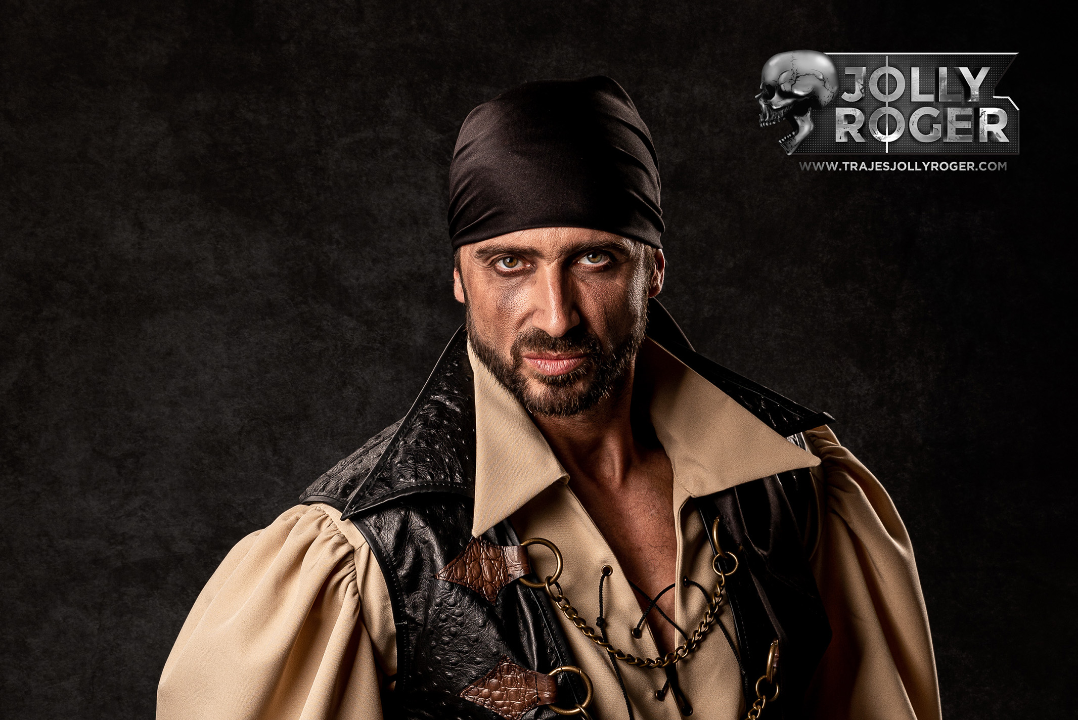 willian | traje de pirata para hombre en alquiler para fiestas de moros y cristianos | trajes jolly roger | petrer