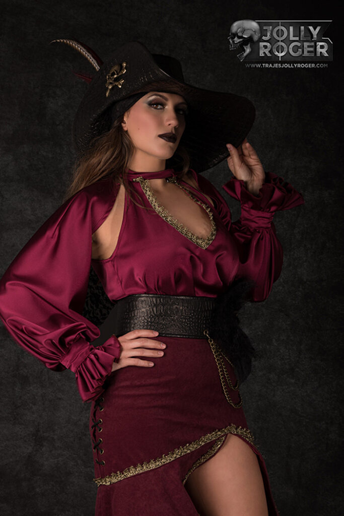 ladies | traje de pirata para mujer en alquiler para fiestas de moros y cristianos | trajes jolly roger | petrer