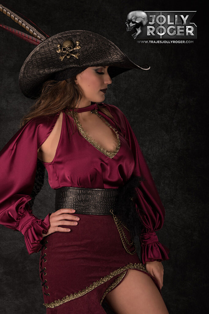 ladies | traje de pirata para mujer en alquiler para fiestas de moros y cristianos | trajes jolly roger | petrer