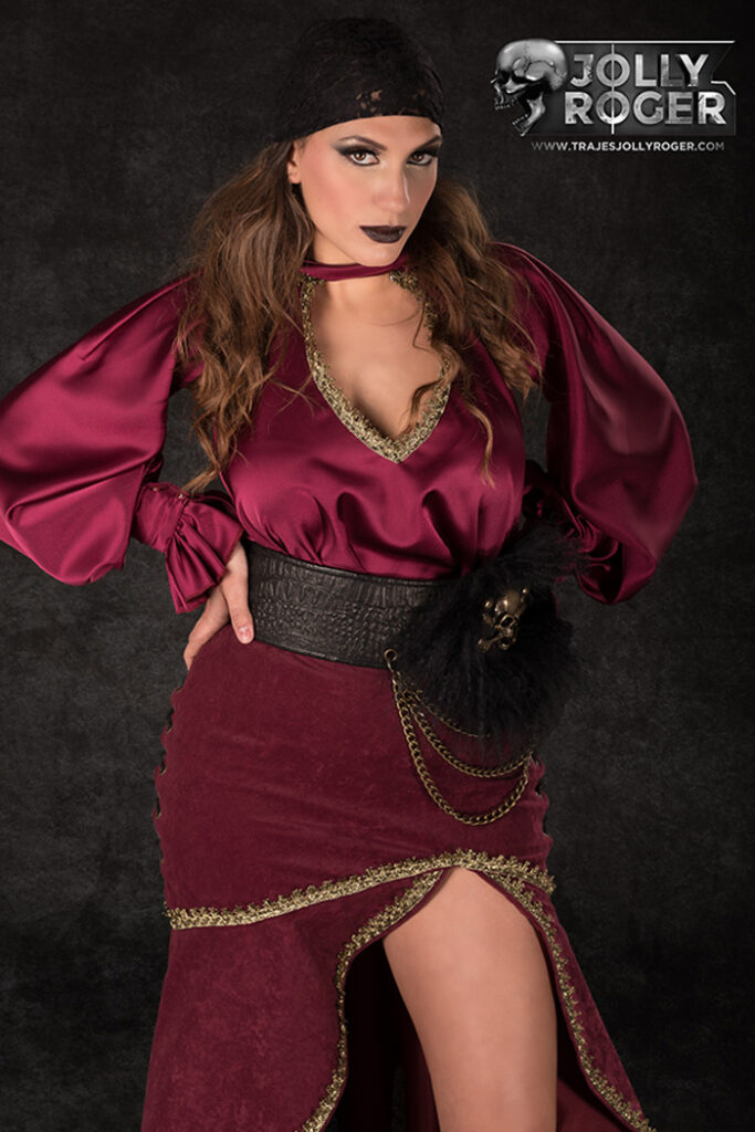 ladies | traje de pirata para mujer en alquiler para fiestas de moros y cristianos | trajes jolly roger | petrer