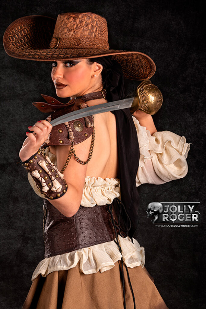 nereidas | traje de pirata para mujer en alquiler para fiestas de moros y cristianos | trajes jolly roger | petrer