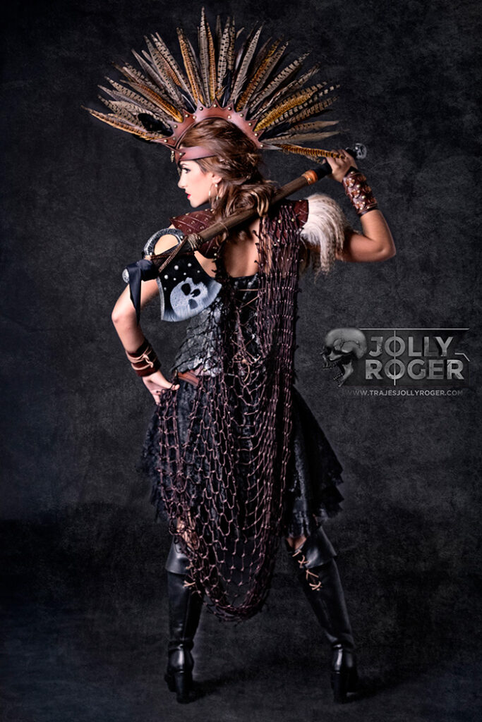 valkiria | traje de pirata para mujer en alquiler para fiestas de moros y cristianos | trajes jolly roger | petrer