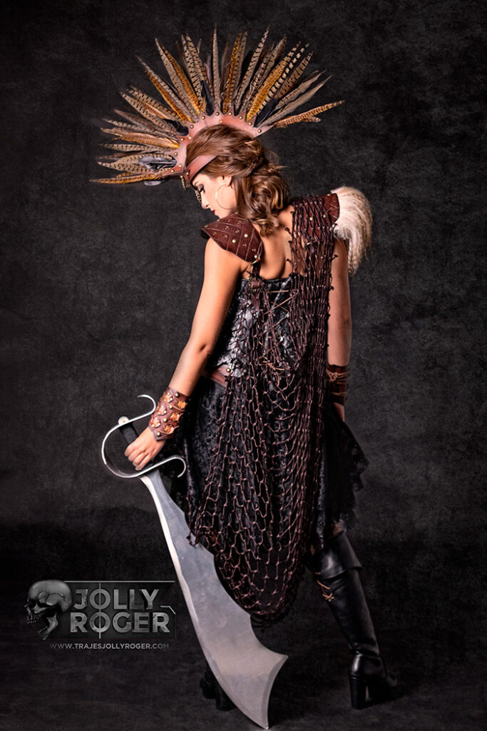 valkiria | traje de pirata para mujer en alquiler para fiestas de moros y cristianos | trajes jolly roger | petrer
