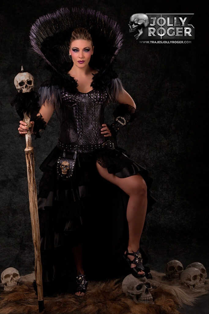 victoria | traje de pirata para mujer en alquiler para fiestas de moros y cristianos | trajes jolly roger | petrer