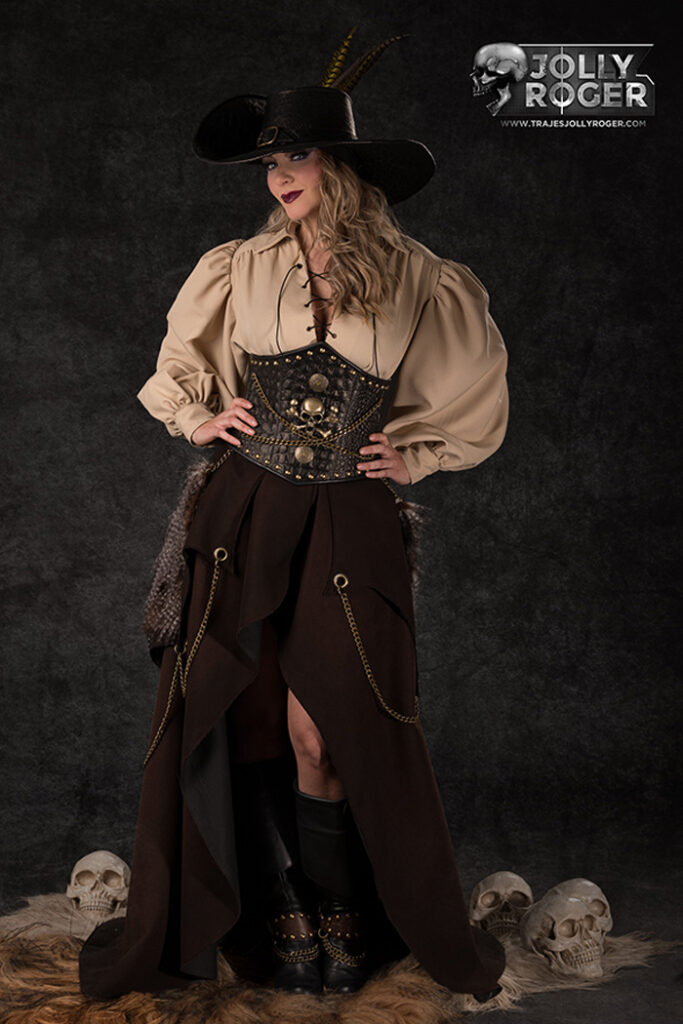 willian | traje de pirata para mujer en alquiler para fiestas de moros y cristianos | trajes jolly roger | petrer