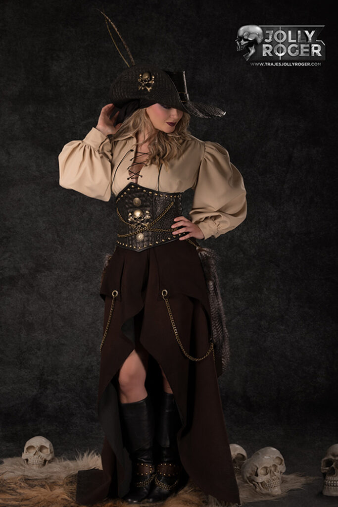willian | traje de pirata para mujer en alquiler para fiestas de moros y cristianos | trajes jolly roger | petrer