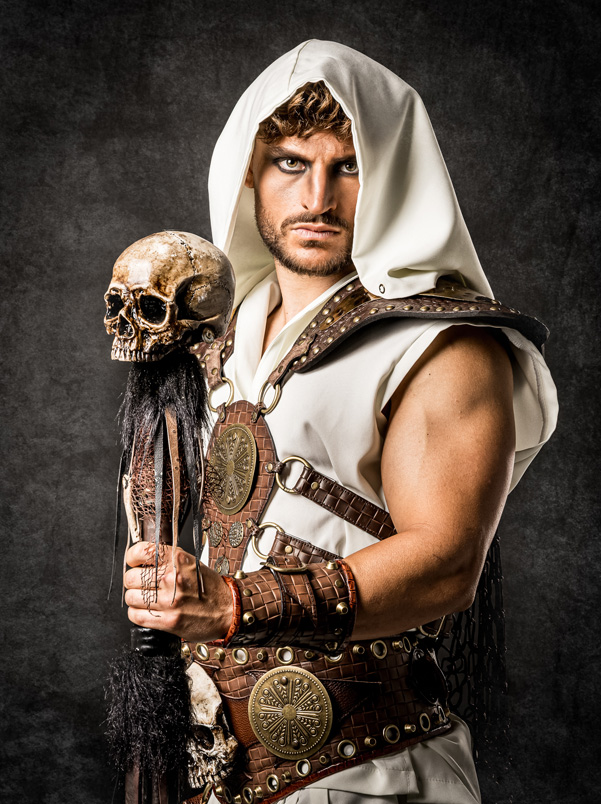 nilo | traje de pirata para hombre en alquiler para fiestas de moros y cristianos | trajes jolly roger | petrer