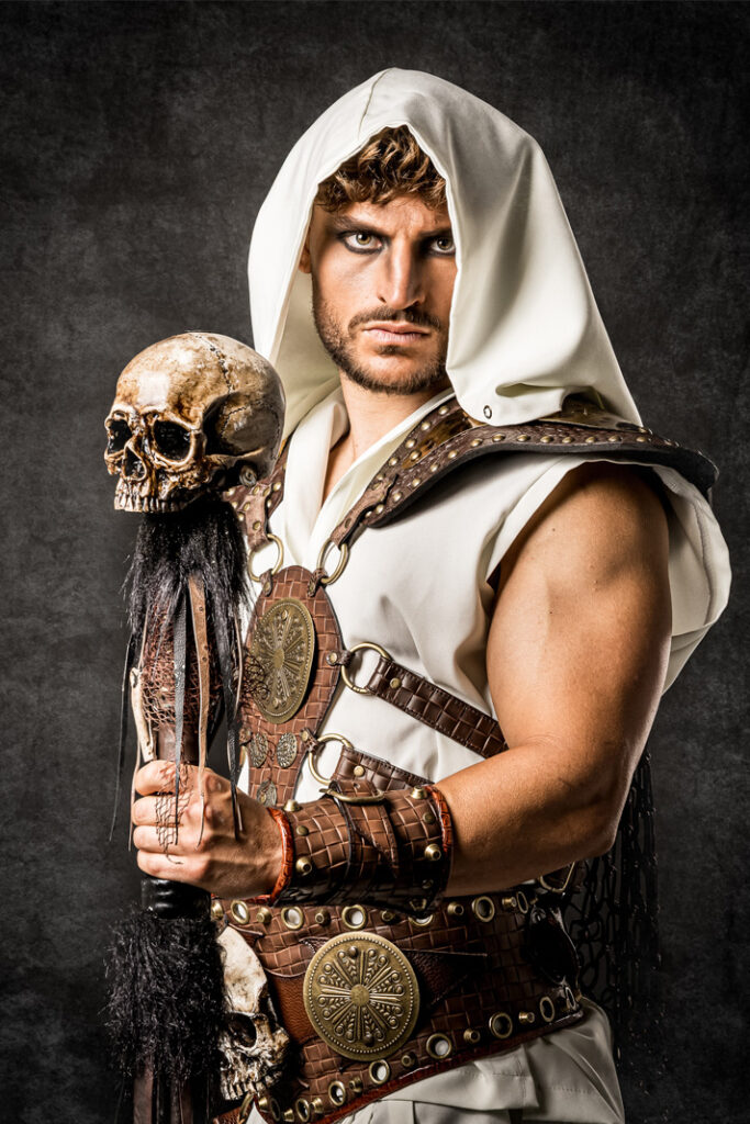 nilo | traje de pirata para hombre en alquiler para fiestas de moros y cristianos | trajes jolly roger | petrer