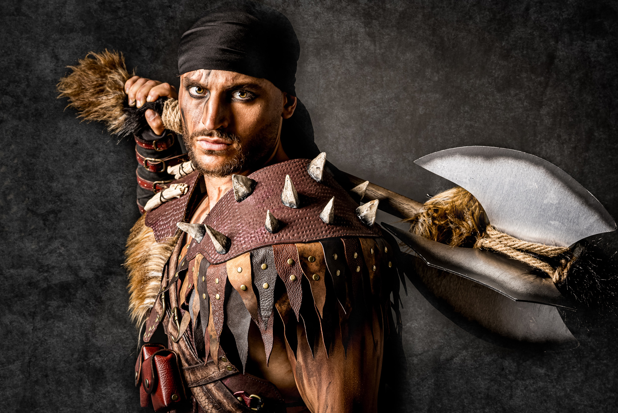 richard worly | traje de pirata para hombre en alquiler para fiestas de moros y cristianos | trajes jolly roger | petrer