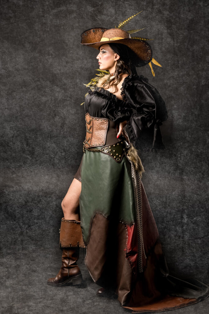 filibusteras | traje de pirata para mujer en alquiler para fiestas de moros y cristianos | trajes jolly roger | petrer