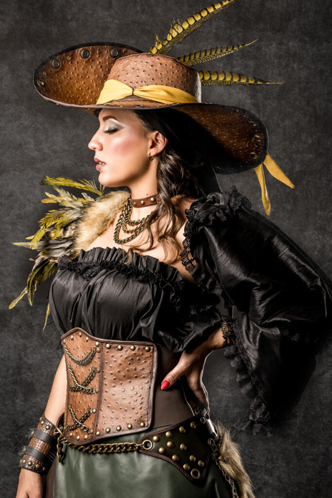 filibusteras | traje de pirata para mujer en alquiler para fiestas de moros y cristianos | trajes jolly roger | petrer