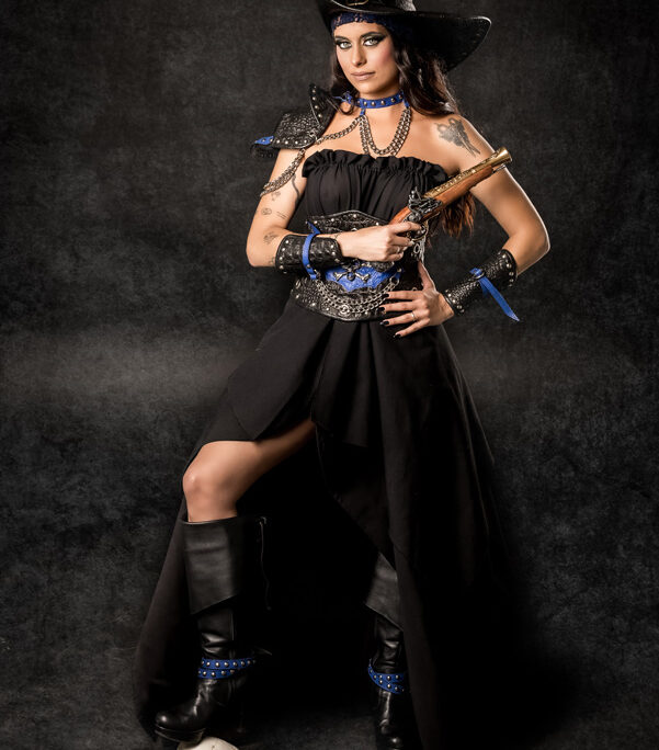 mullroy m | traje de pirata mujer en alquiler para fiestas de moros y cristianos | trajes jolly roger | petrer