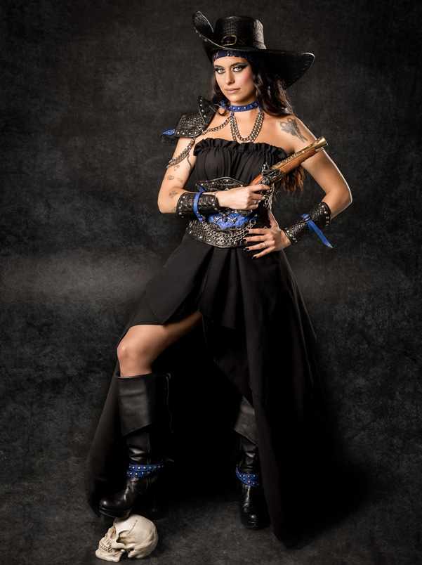 mullroy m | traje de pirata mujer en alquiler para fiestas de moros y cristianos | trajes jolly roger | petrer