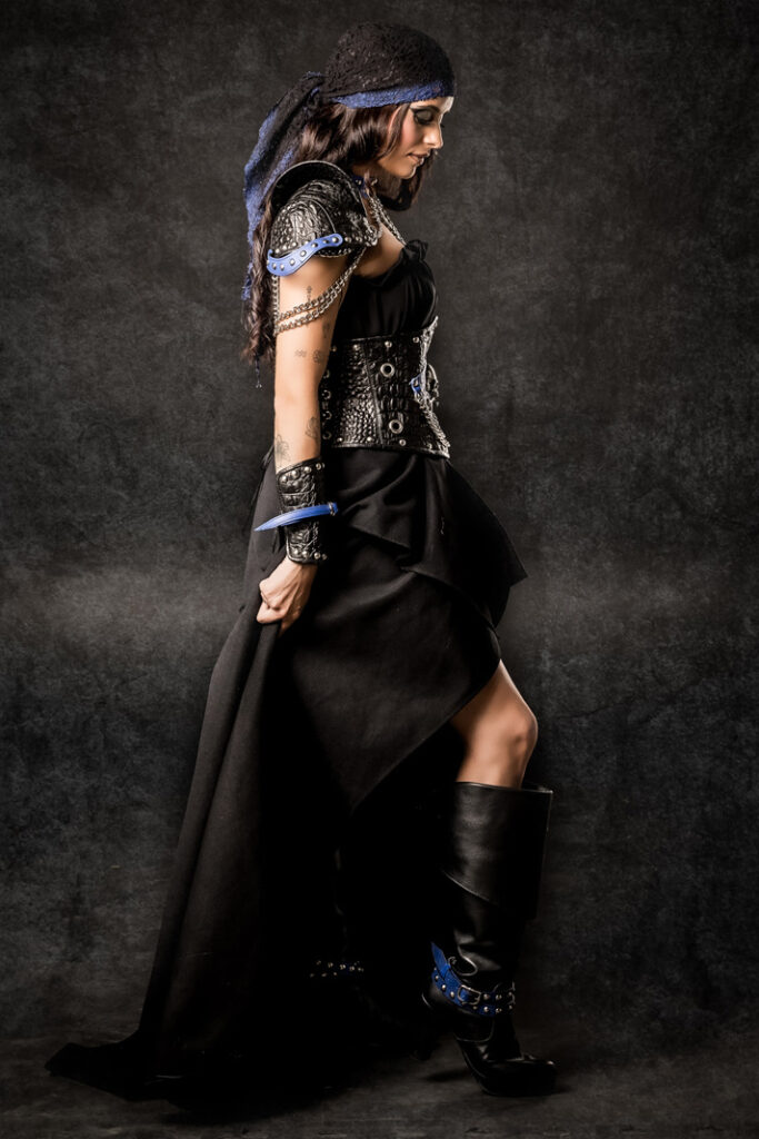 mullroy m | traje de pirata mujer en alquiler para fiestas de moros y cristianos | trajes jolly roger | petrer
