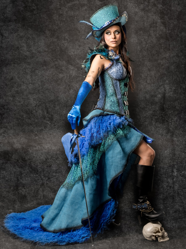 alquiler-trajes-pirata-para-mujer-sadie-farrel-jolly-roger-06