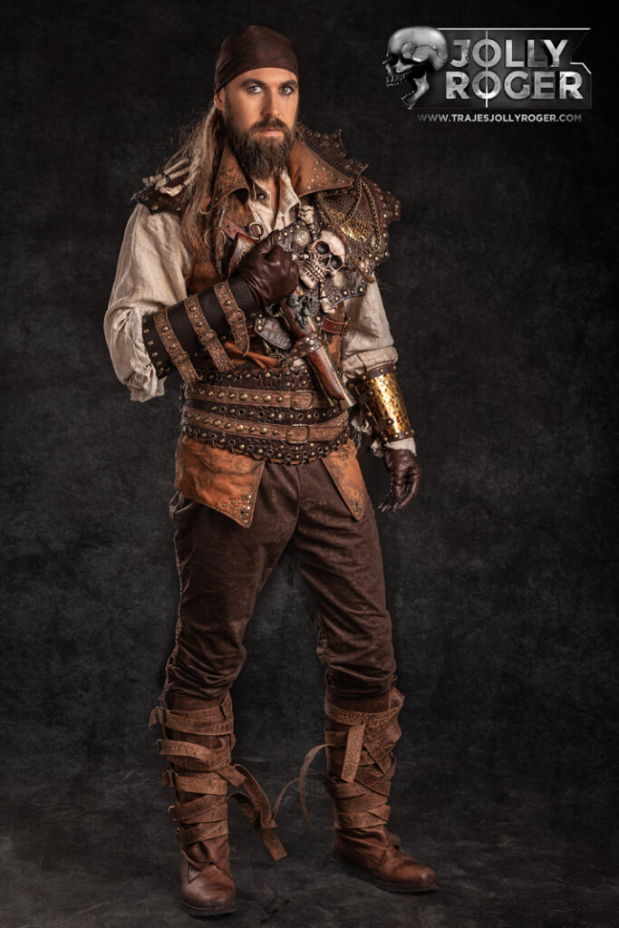 lauren y charles | trajes de pirata para hombre y mujer en alquiler para fiestas de moros y cristianos | trajes para cargos, abanderadas y capitanes | trajes jolly roger | petrer